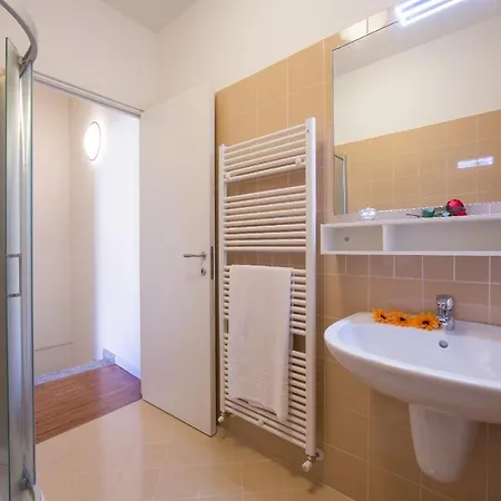 Bellagio Spiaggia بيلاجيو