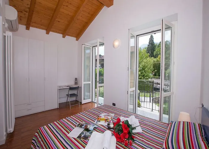 贝拉吉奥海滨度假屋 *